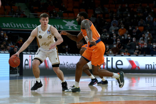 身处在逐步 身处在逐步